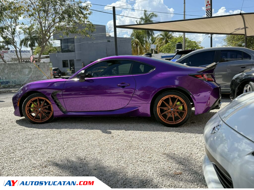 IMPONENTE SUBARU BRZ 2023