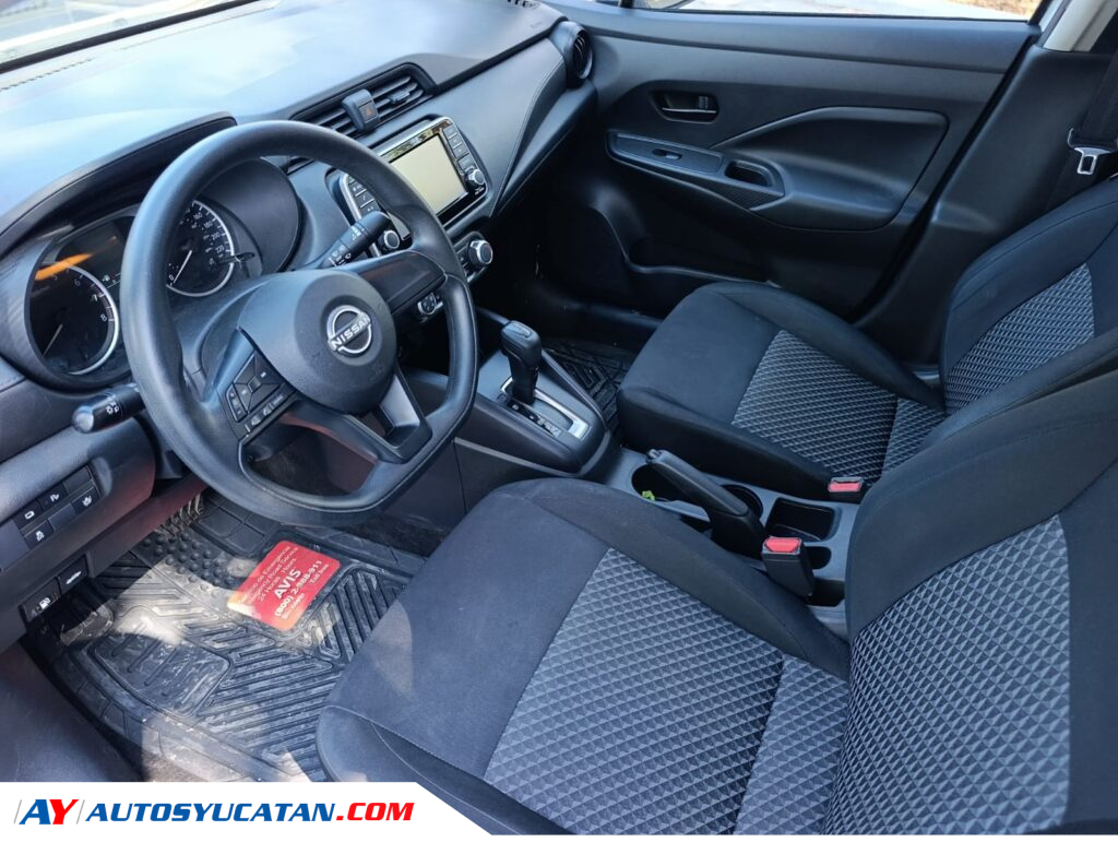 Nissan Versa Automático 2023