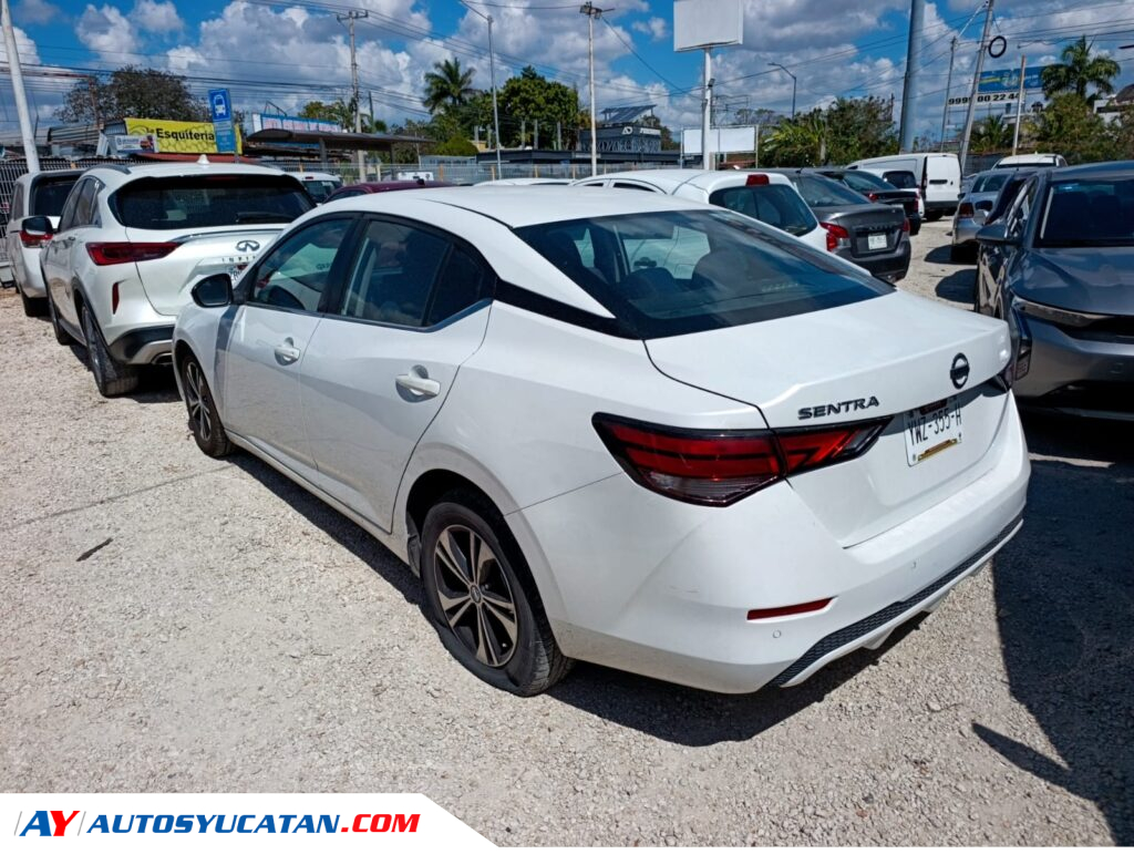 Nissan Sentra Automático 2022