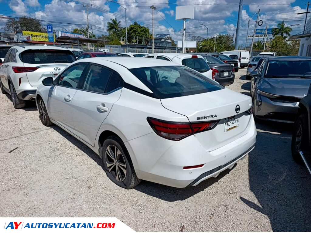 Nissan Sentra Automático 2022