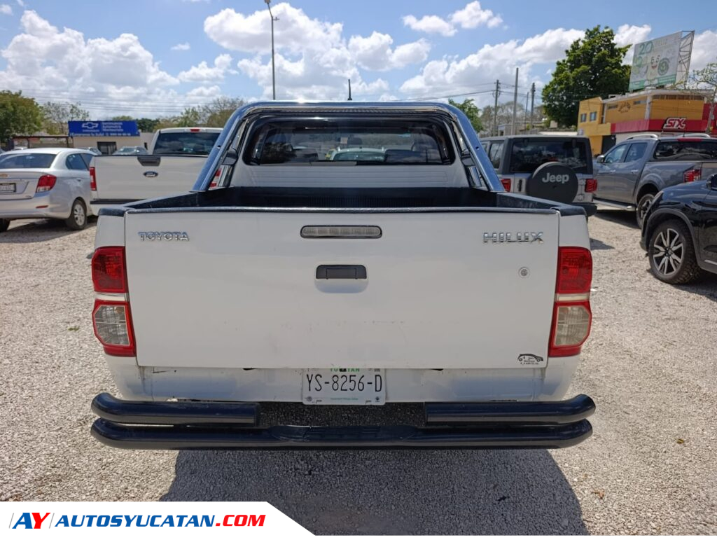 Toyota Hilux 2015
