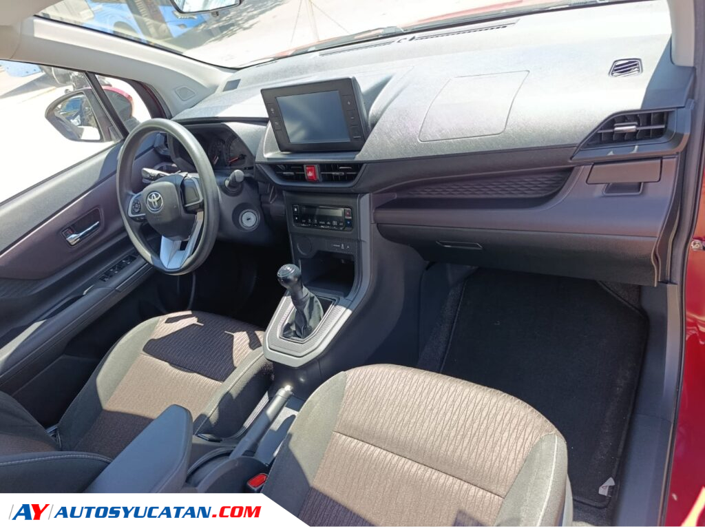 Toyota Avanza STD 2022