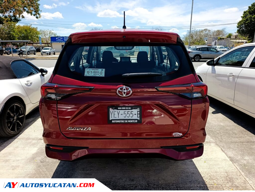 Toyota Avanza STD 2022