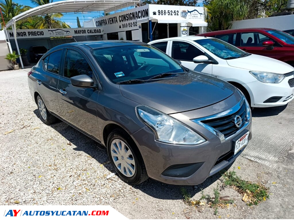 Nissan Versa Automático 2015