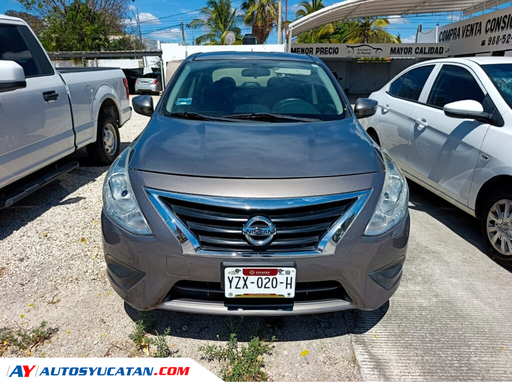 Nissan Versa Automático 2015