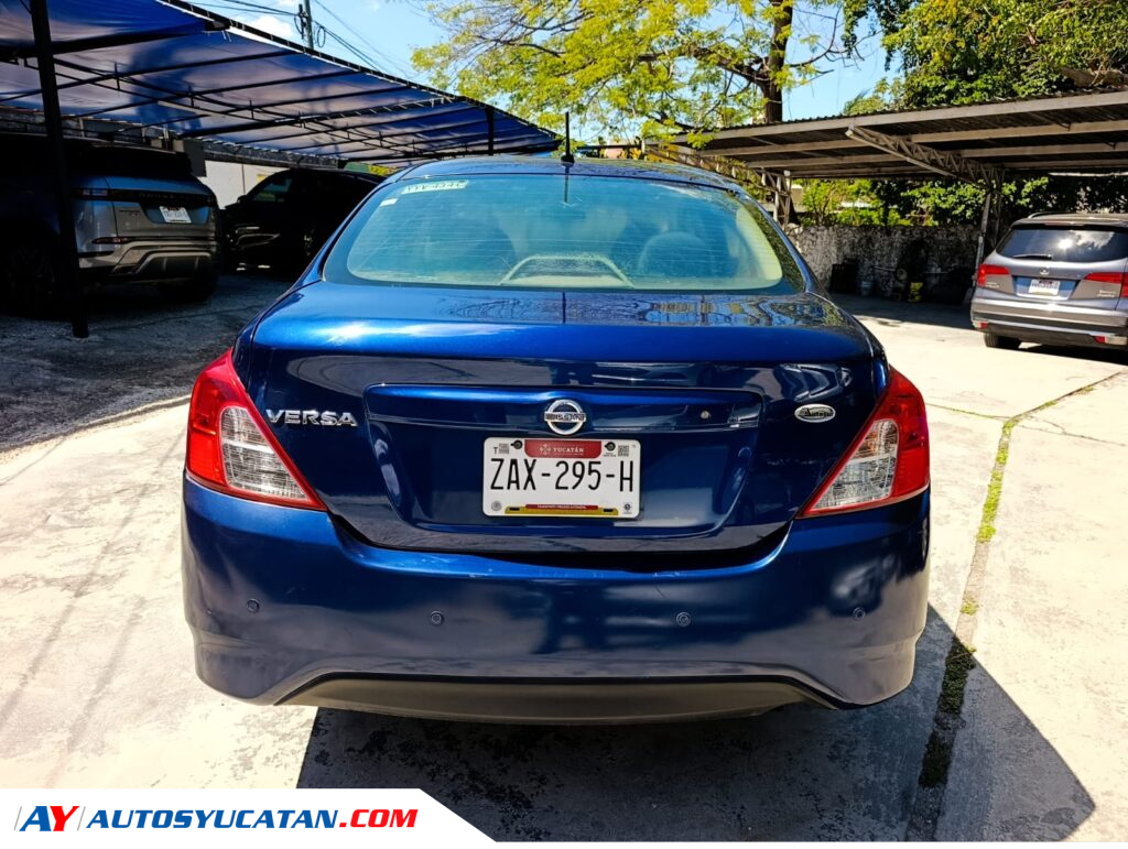 Nissan Versa STD 2018
