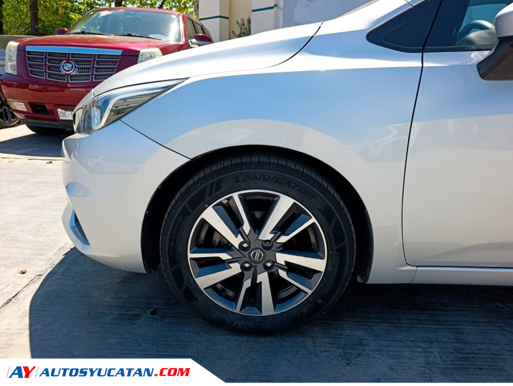 Nissan Versa Advance 2021