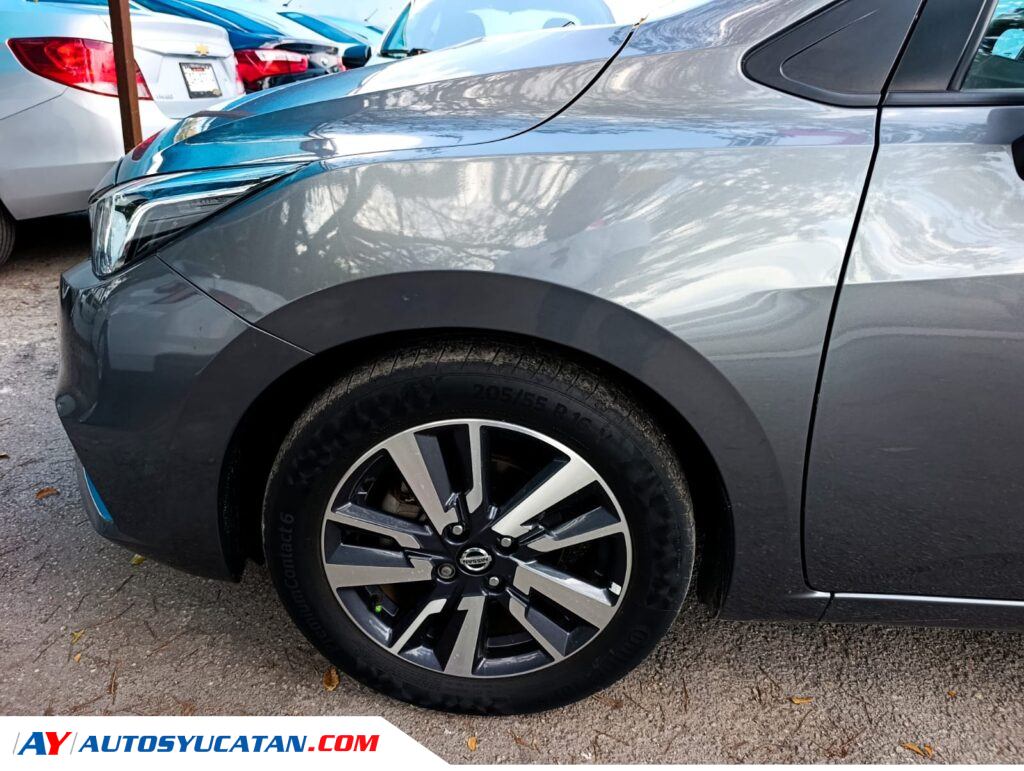 Nissan Versa Sense STD 2021