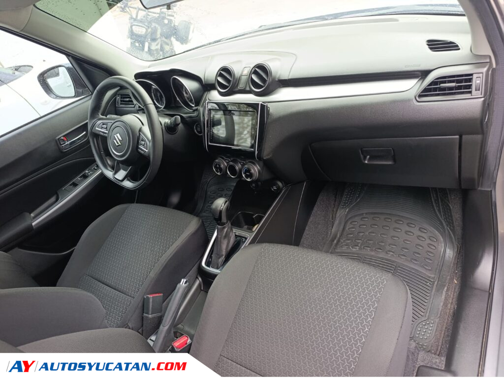 Suzuki Swift GLX Automático 2024