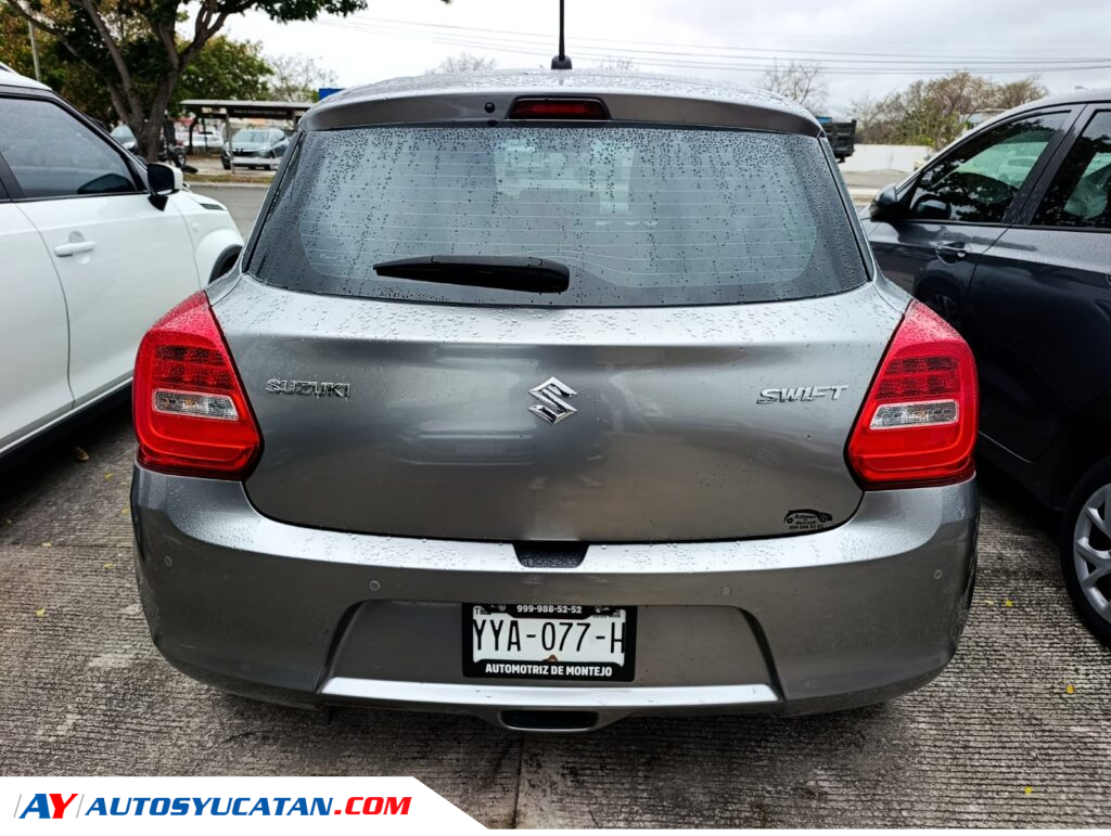 Suzuki Swift GLX Automático 2024