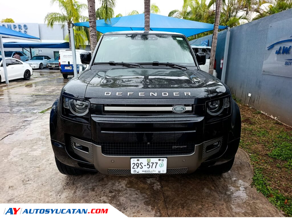 Land Rover Defender 2023