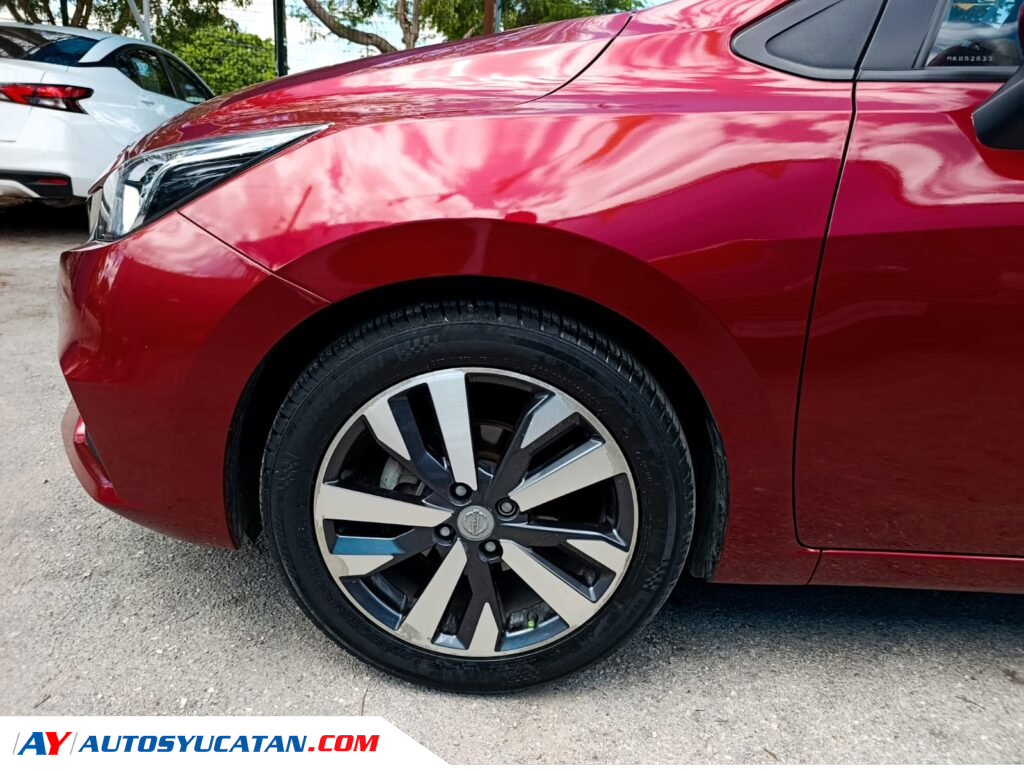 Nissan Versa Sense 2021