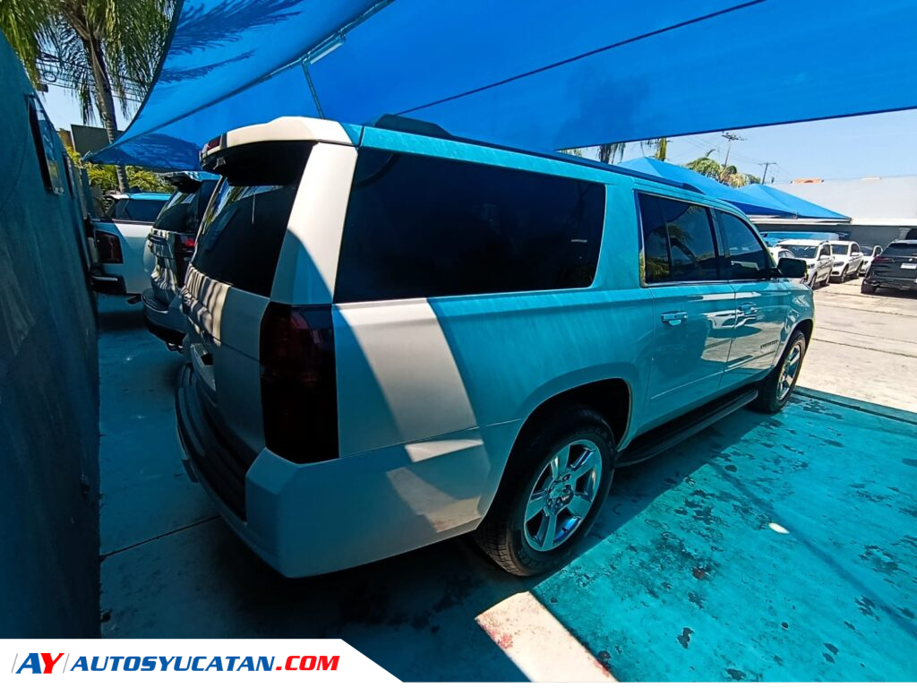 Chevrolet Suburban 2015