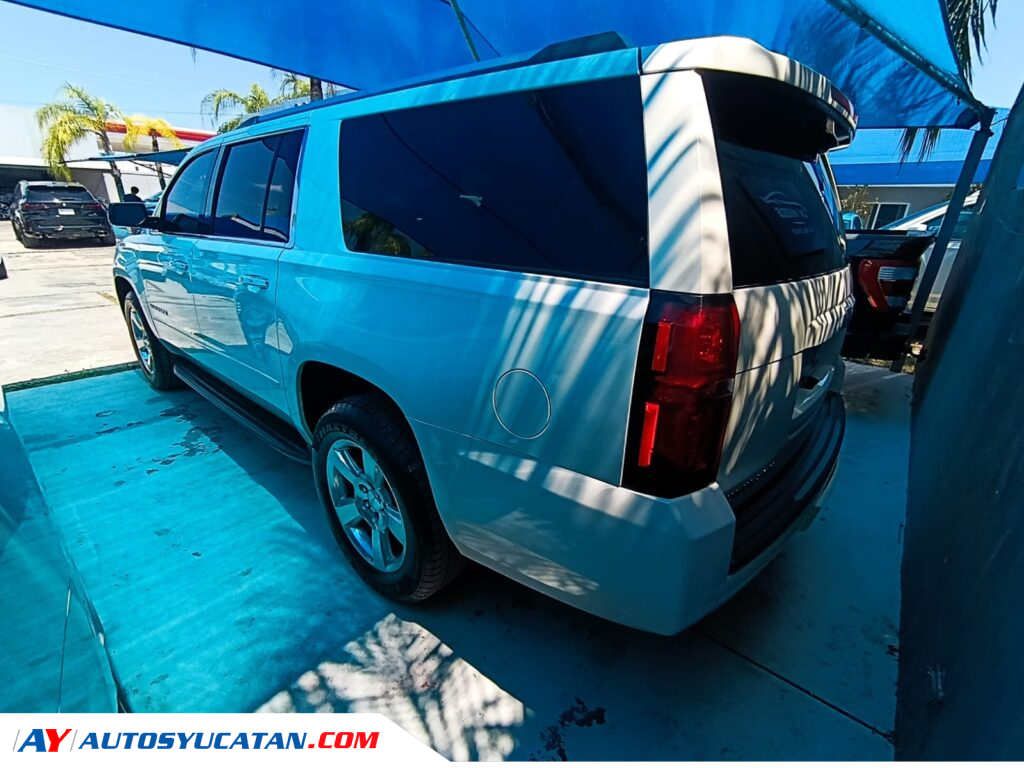 Chevrolet Suburban 2015