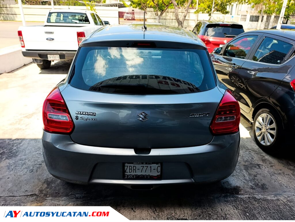 Suzuki Swift STD 2020