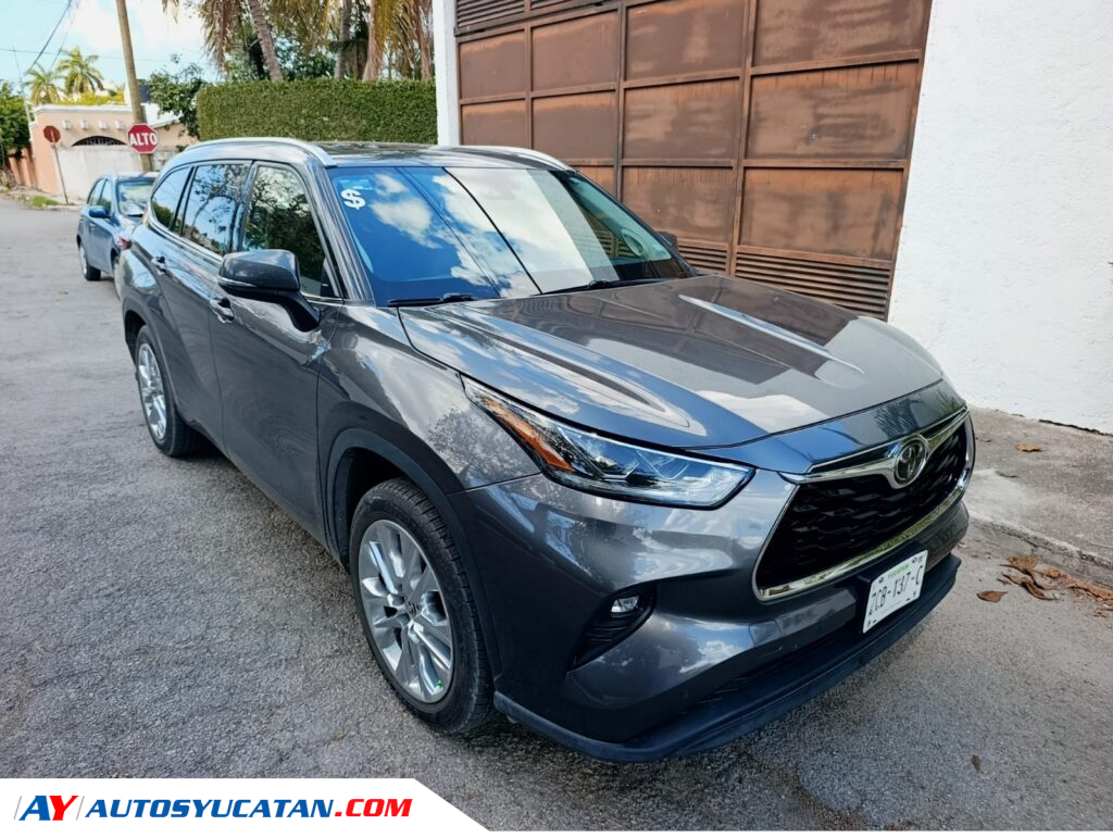 Toyota Highlander Limited 2021