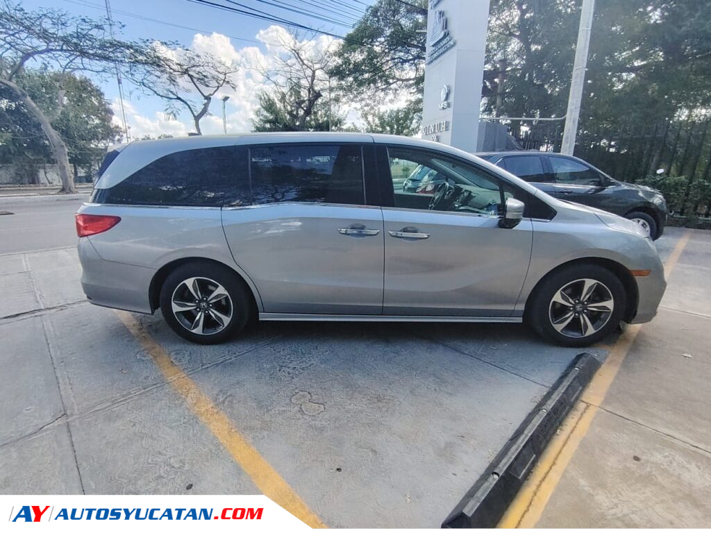 Honda Odyssey Touring 2019