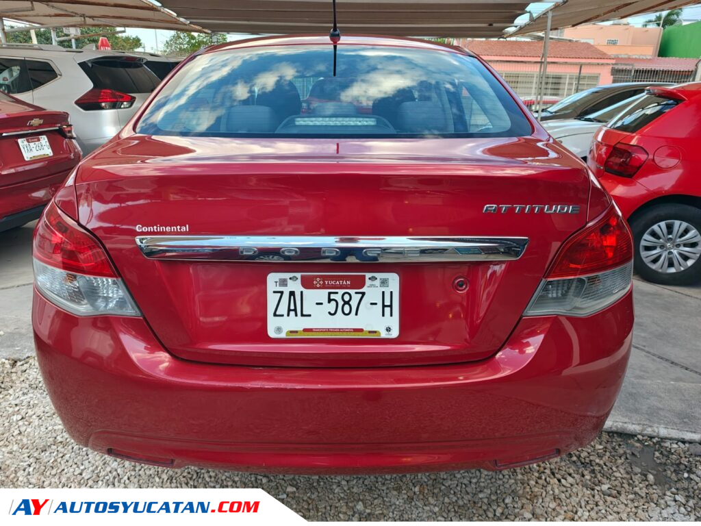 Dodge Attitude SXT Automático 2020