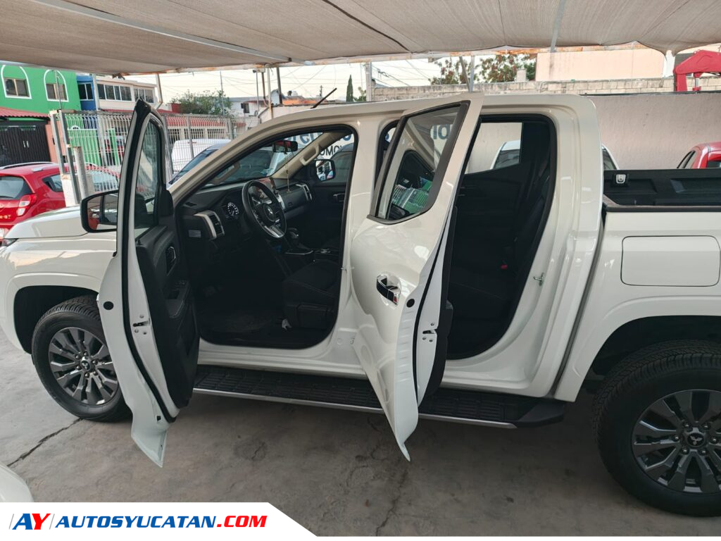 Mitsubishi L200 GLS  Automática Diesel 4x4 Doble Cabina 2025