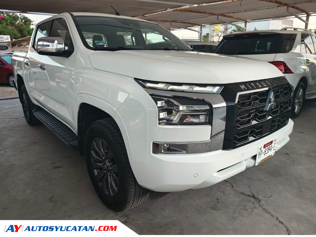 Mitsubishi L200 GLS  Automática Diesel 4x4 Doble Cabina 2025