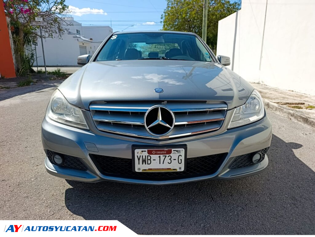 Mercedes Benz  Clase C 180 2012