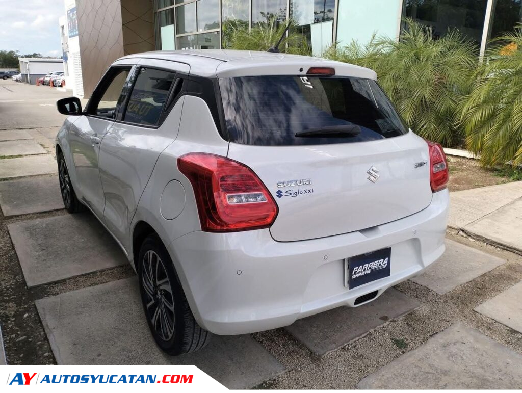 SUZUKI SWIFT 2024 GLX