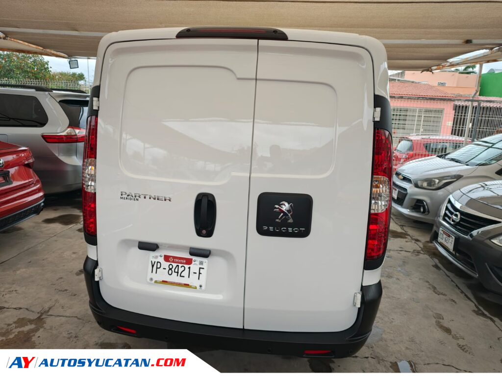 Peugeot Partner Rápid  Standard con clima cero kilometraje 2025