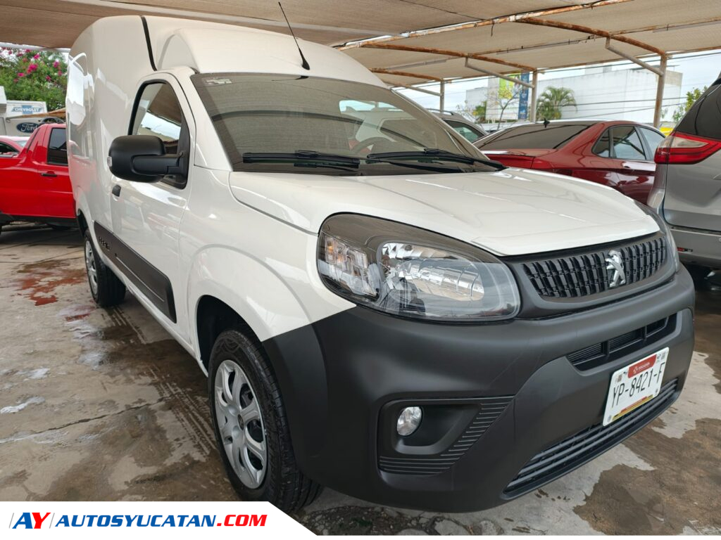 Peugeot Partner Rápid  Standard con clima cero kilometraje 2025