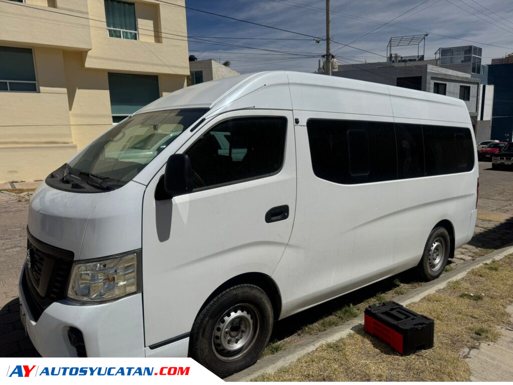 NISSAN URVAN NV 350 2021 15 PASAJEROS