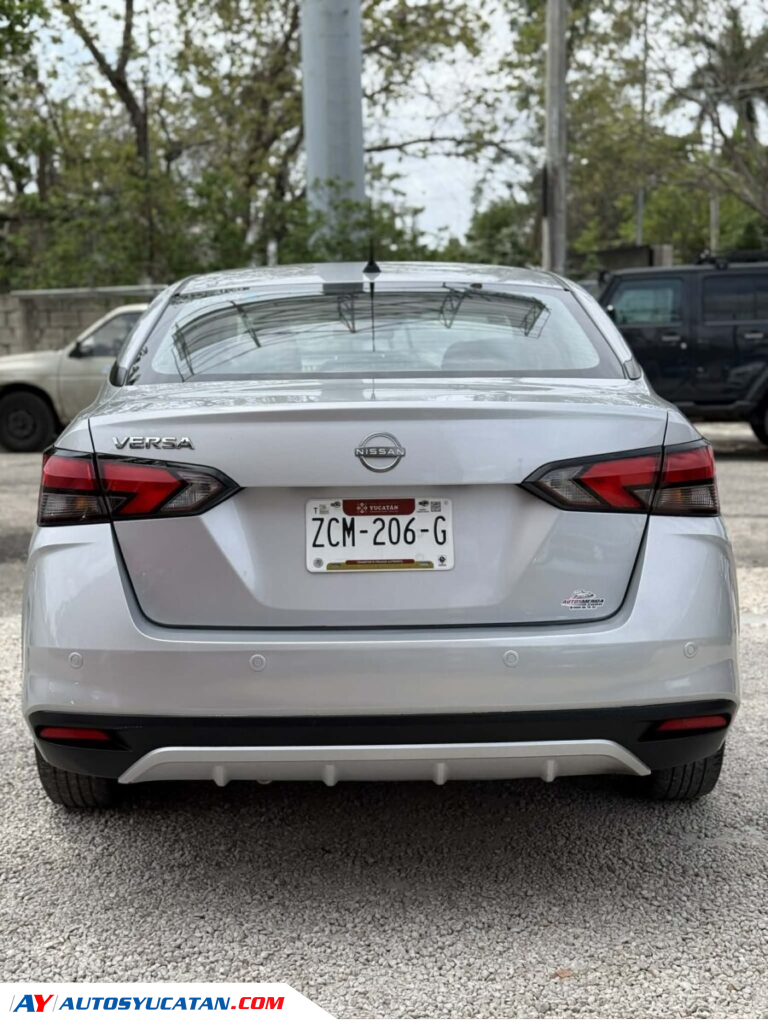 IMPECABLE NISSAN VERSA SENSE AUTOMATICO 2023