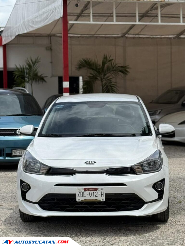 IMPECABLE KIA RIO HATCHBACK 2021