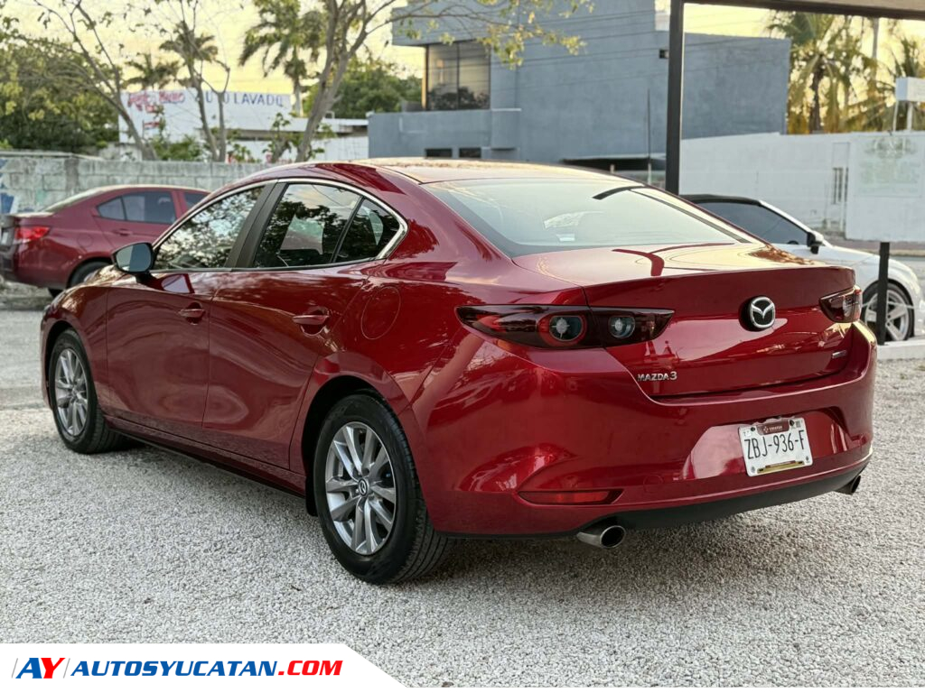 MAZDA 3 2023