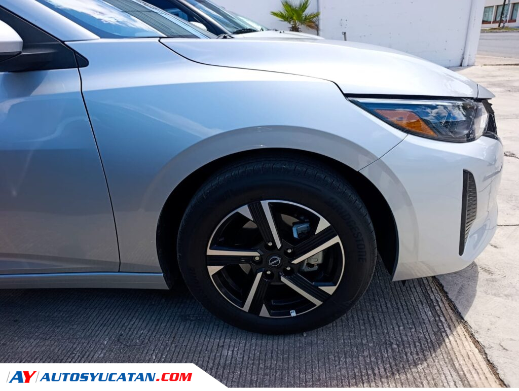 Nissan Sentra Advance Automático 2025