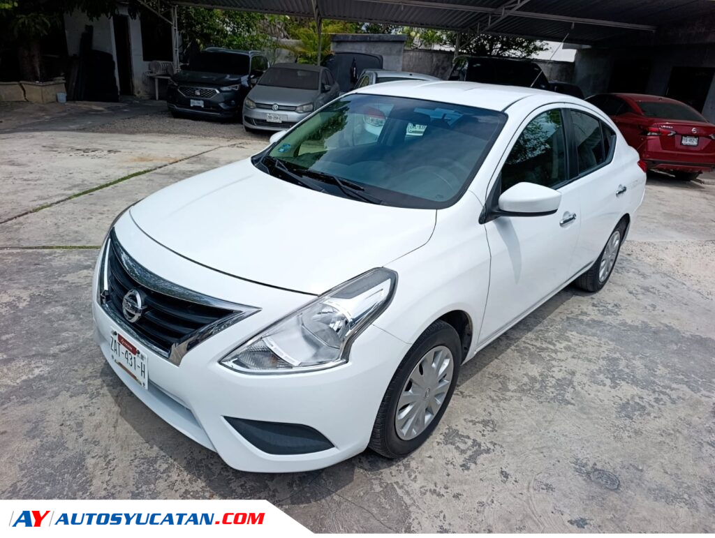 Nissan Versa 2021