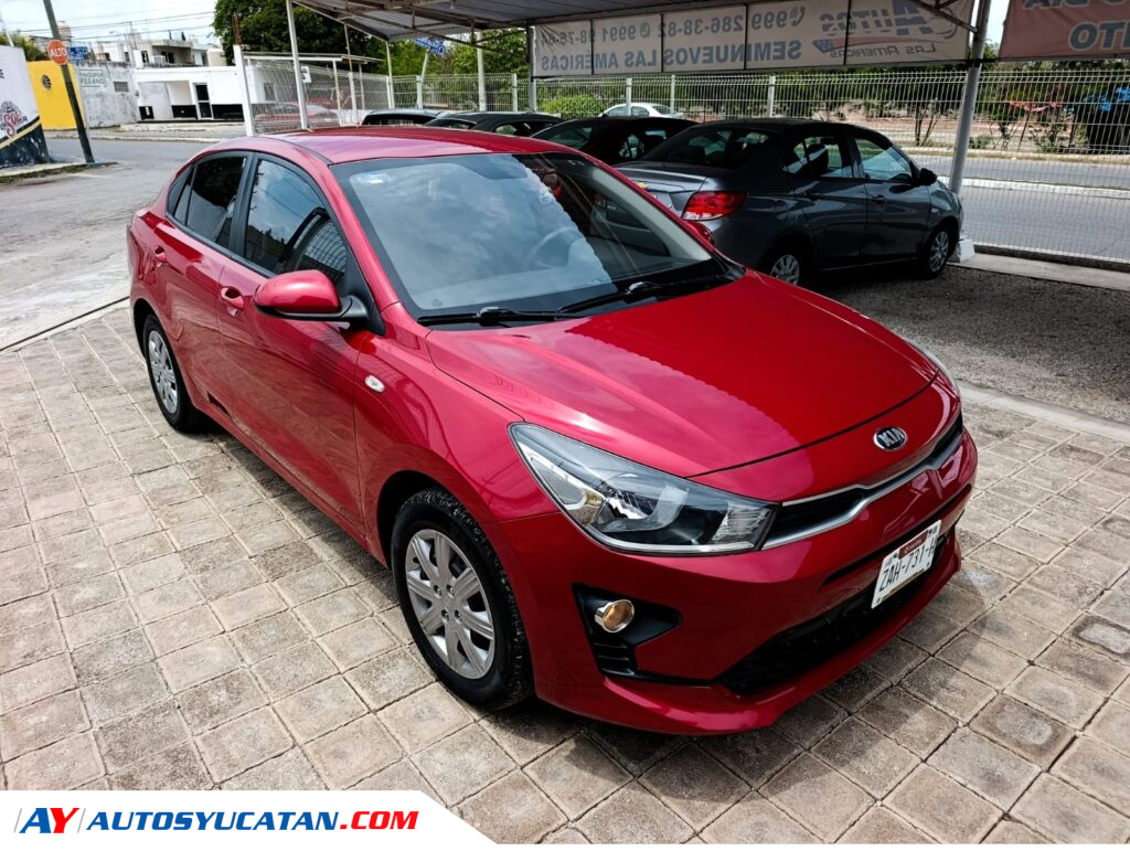 Kía Río Sedán 2021
