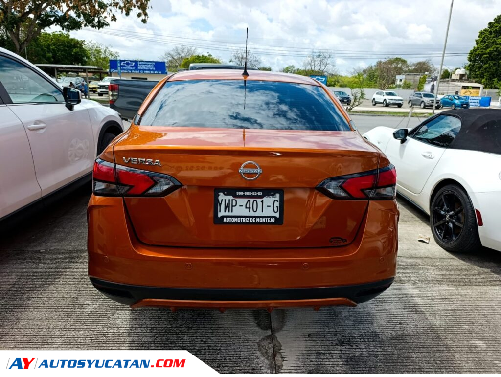 Nissan Versa Sense Automático 2024