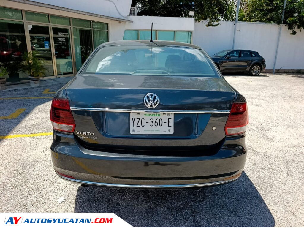 Volkswagen Vento Automático 2017