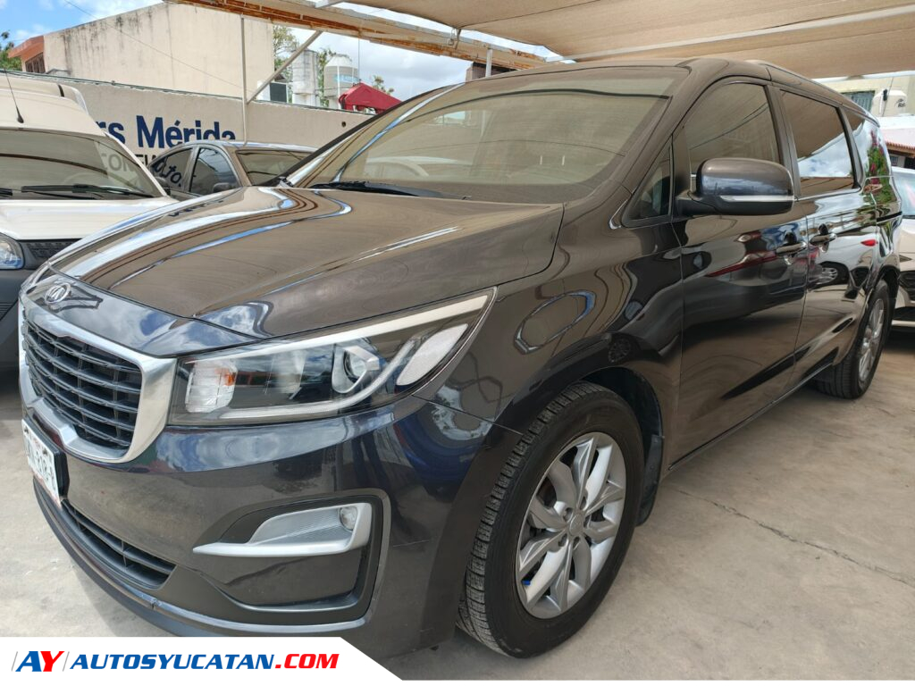 Kia Sedona GLX Automática 2020