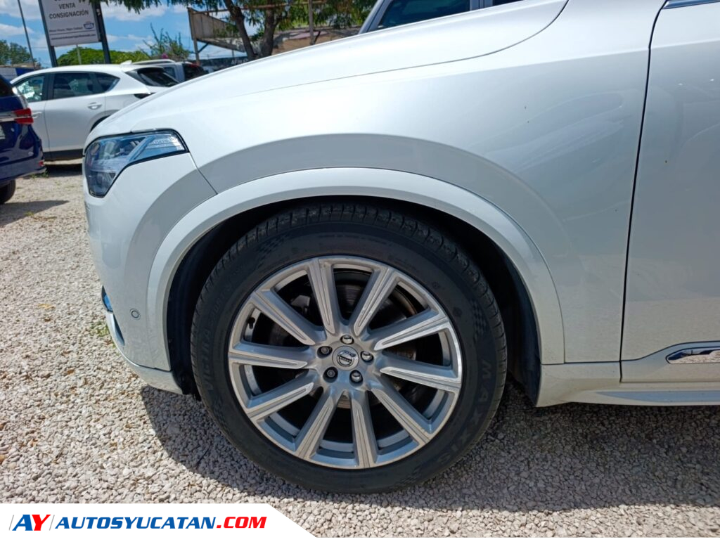 Volvo XC90 2019