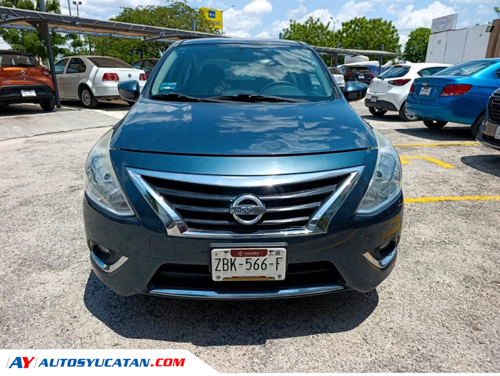 Nissan Versa Advance Automático 2016