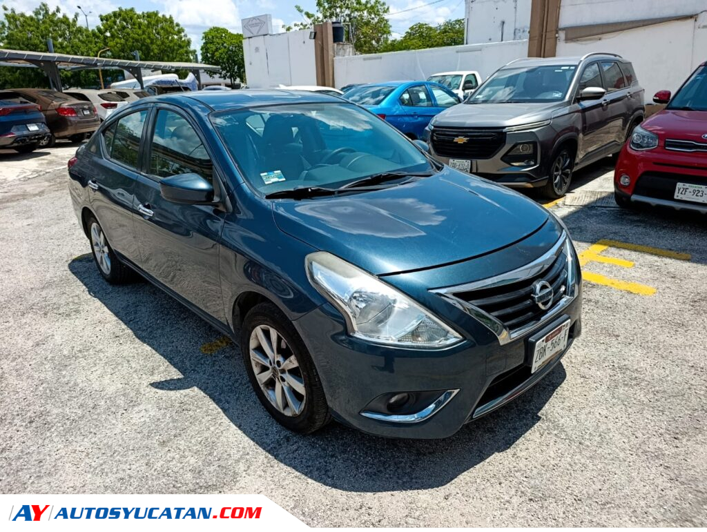 Nissan Versa Advance Automático 2016