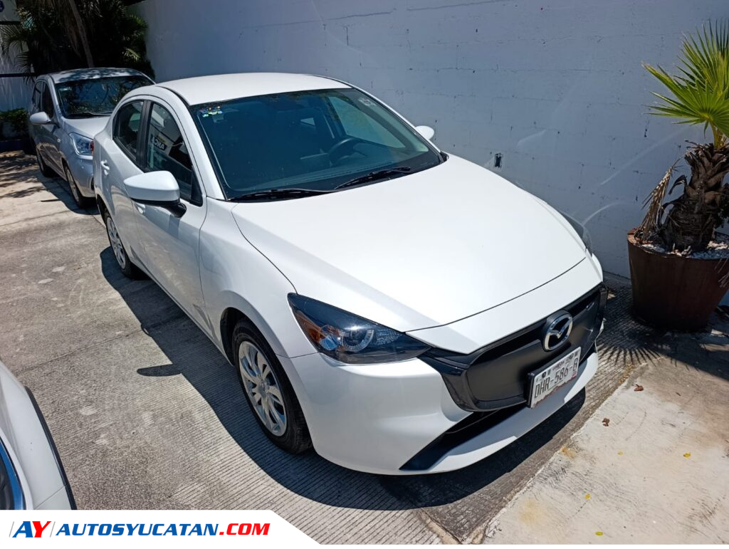 Mazda 2 Sport 2025