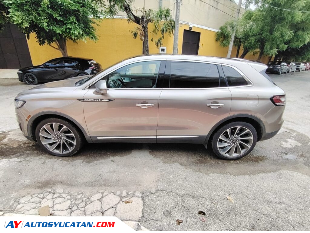 Lincoln Nautilus Reserve V6 2.7L 2020