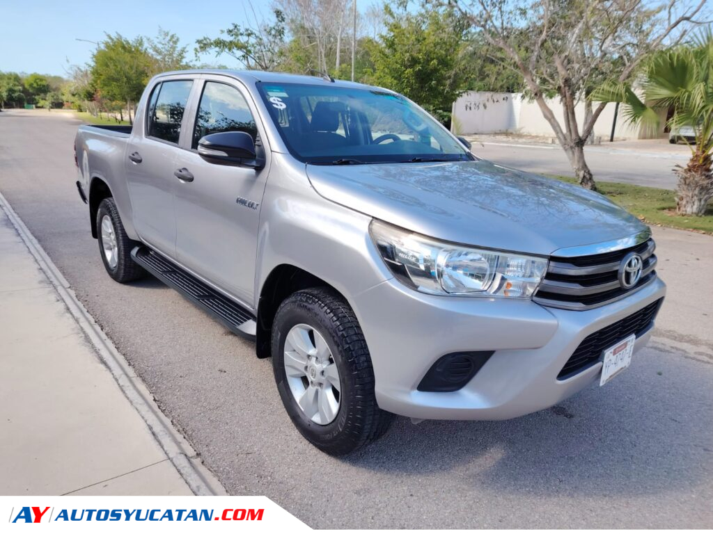 Toyota Hilux SR Doble Cabina 2016