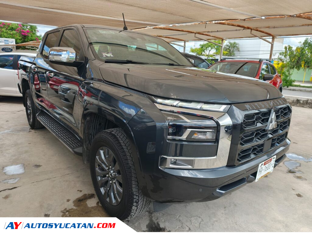 MITSUBISHI L200 4x4  Automática con motor Diesel 2025