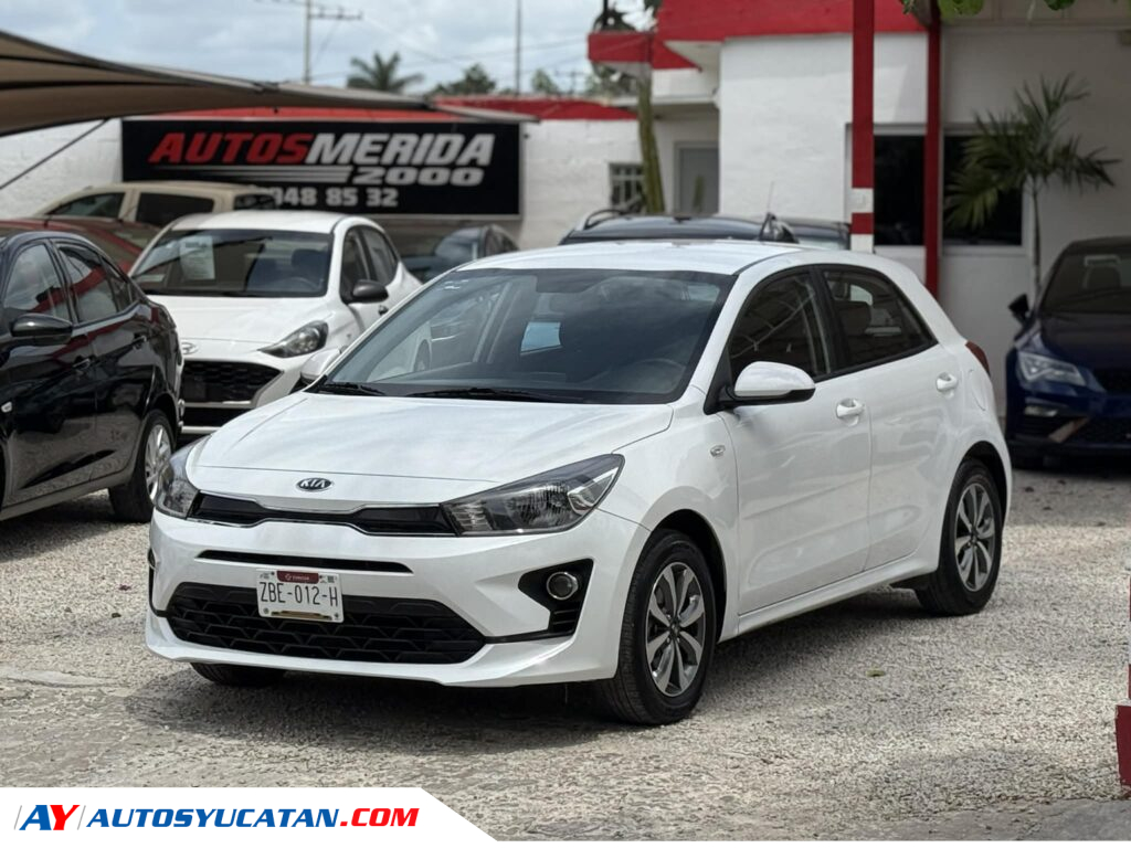 IMPECABLE KIA RIO HATCHBACK 2021