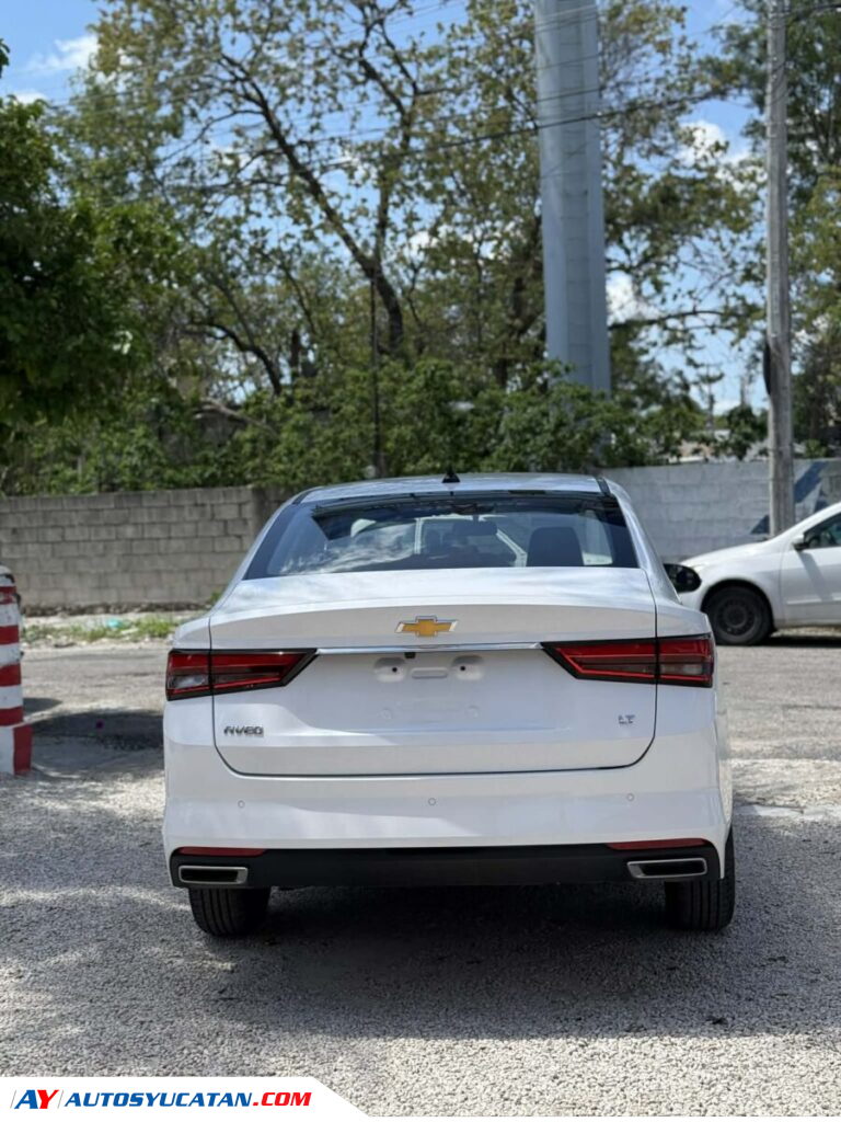 COMO NUEVO CHEVROLET AVEO LT PLUS 2024