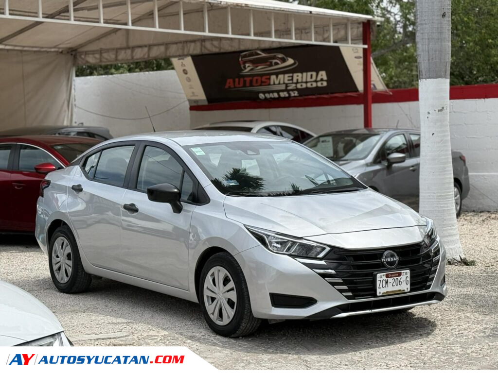 IMPECABLE NISSAN VERSA SENSE AUTOMATICO 2023