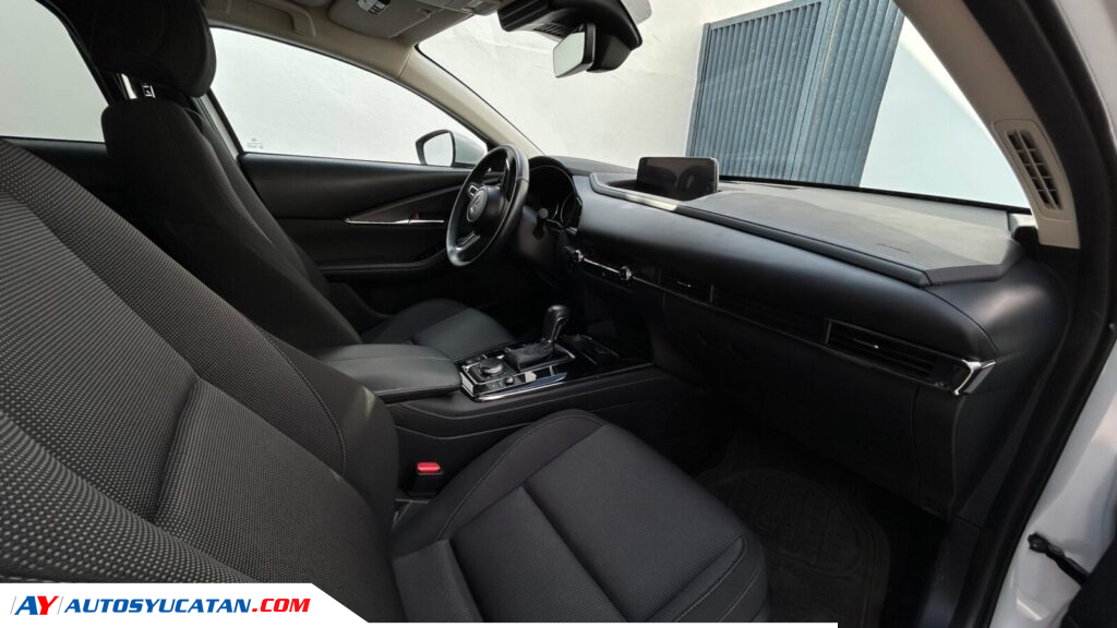 Impecable! MAZDA CX-30  i Sport 2025