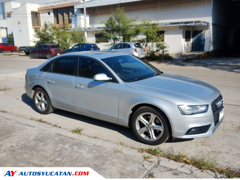AUDI A4 2013